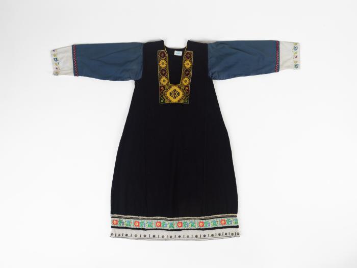 ΦΟΡΕΜΑ (ΤΣΟΥΚΝΑ) ΠΑΡΑΔΟΣΙΑΚΗΣ ΦΟΡΕΣΙΑΣ ΚΑΒΑΚΛΙΟΥ ΘΡΑΚΗΣ ΓΥΝΑΙΚΕΙΟ