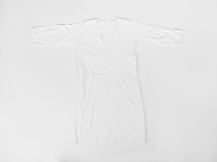 ΠΟΥΚΑΜΙΣΟ ΠΑΡΑΔΟΣΙΑΚΗΣ ΦΟΡΕΣΙΑΣ ΑΛΕΞΑΝΔΡΕΙΑΣ ΜΕ ΜΠΛΕ ΣΑΓΙΑ ΓΥΝΑΙΚΕΙΟ