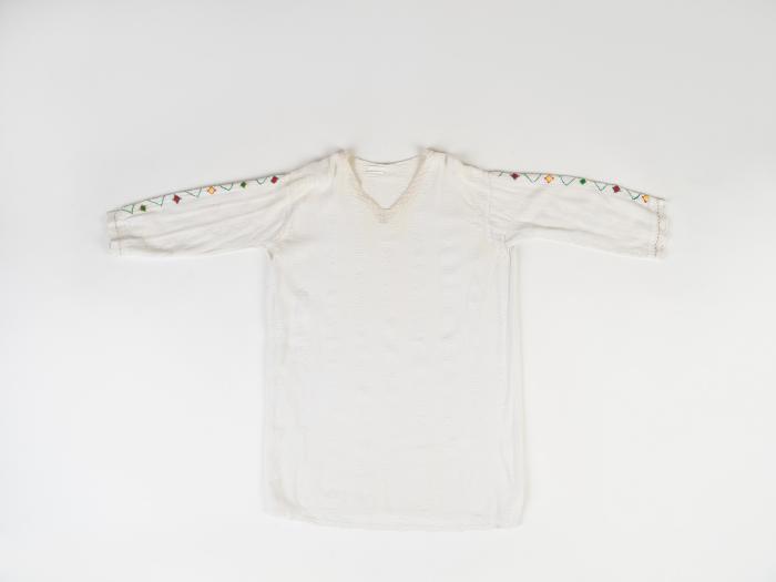 ΠΟΥΚΑΜΙΣΟ ΠΑΡΑΔΟΣΙΑΚΗΣ ΦΟΡΕΣΙΑΣ ΜΕΤΑΞΑΔΩΝ ΘΡΑΚΗΣ ΓΥΝΑΙΚΕΙΟ