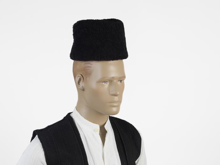 MEN’S HAT OF THE TRADITIONAL SARAKATSANOS COSTUME