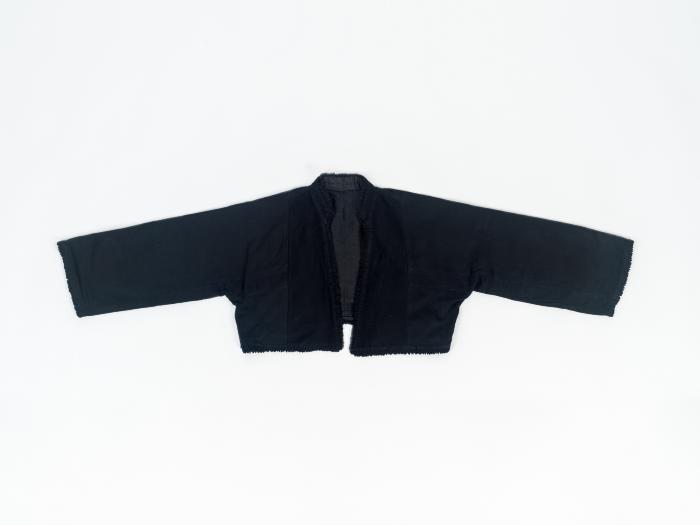 ΓΙΛΕΚΟ (ΛΙΜΠΑΝΤΙ) ΜΑΥΡΟ  ΠΑΡΑΔΟΣΙΑΚΗΣ ΦΟΡΕΣΙΑΣ ΝΑΟΥΣΑΣ ΓΥΝΑΙΚΕΙΟ