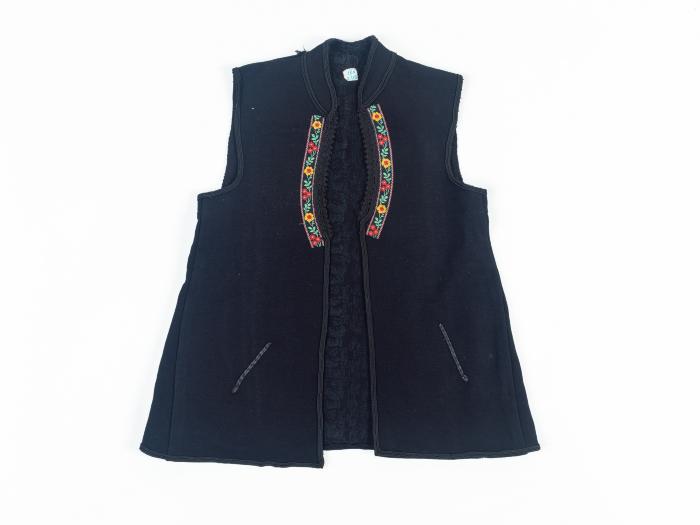 ΕΠΕΝΔΥΤΗΣ (ΣΑΓΙΑΣ) ΠΑΡΑΔΟΣΙΑΚΗΣ ΦΟΡΕΣΙΑΣ ΦΛΩΡΙΝΑΣ ΜΕ ΜΑΥΡΟ ΣΑΓΙΑ ΠΑΙΔΙΚΟΣ