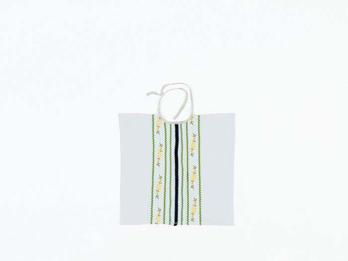 ΤΡΑΧΗΛΙΑ ΠΑΡΑΔΟΣΙΑΚΗΣ ΦΟΡΕΣΙΑΣ ΦΛΩΡΙΝΑΣ ΜΕ ΜΑΥΡΟ ΣΑΓΙΑ ΠΑΙΔΙΚΗ