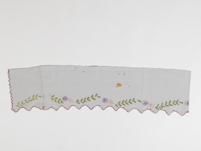 ΣΕΜΕΔΑΚΙ ΜΕ ΚΕΝΤΗΜΑ