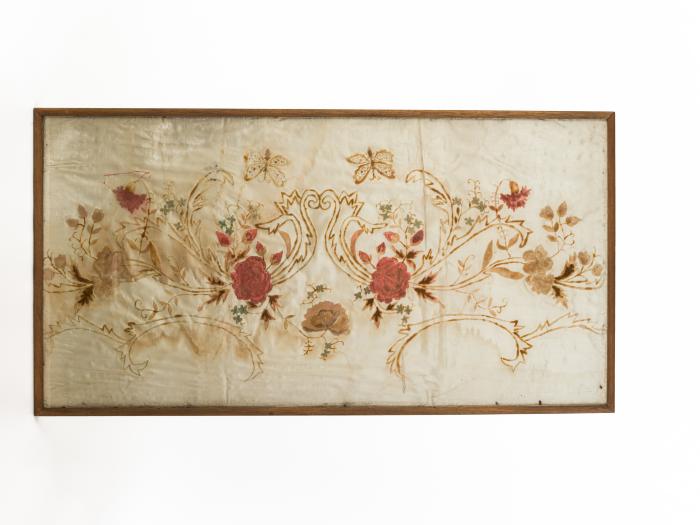 ΚΑΔΡΟ ΜΕ ΜΠΑΝΤΑ ΜΕΤΑΞΩΤΗ