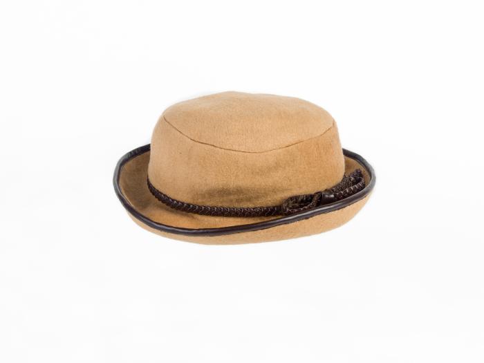 WOMEN’S VINTAGE HAT