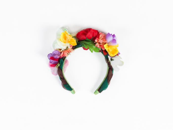 ΣΤΕΚΑ ΜΕ ΛΟΥΛΟΥΔΙΑ ΠΑΡΑΔΟΣΙΑΚΗΣ ΓΥΝΑΙΚΕΙΑΣ ΦΟΡΕΣΙΑΣ ΔΙΔΥΜΟΤΕΙΧΟΥ