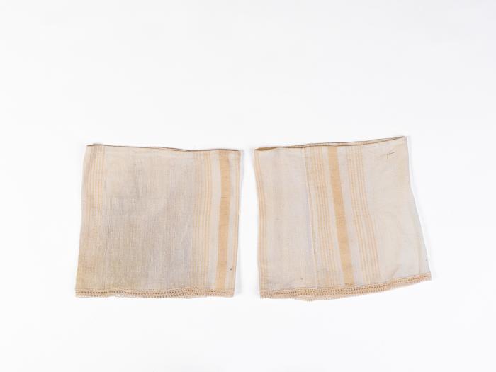 PAIR OF UNDERSLEEVES OF THE TRADITIONAL COSTUME OF NAOUSSA FOR MARRIED WOMEN