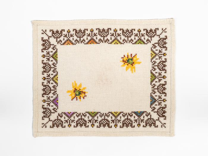 ΚΕΝΤΗΤΟ ΣΕΜΕΔΑΚΙ