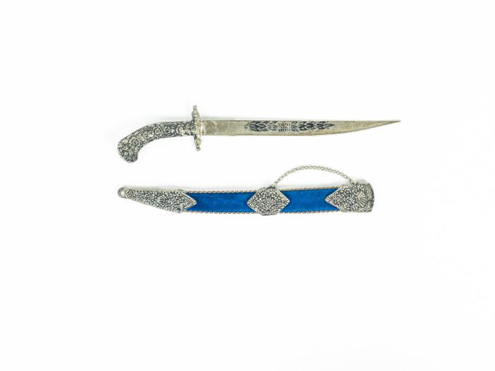 ΚΡΗΤΙΚΟ ΜΑΧΑΙΡΙ