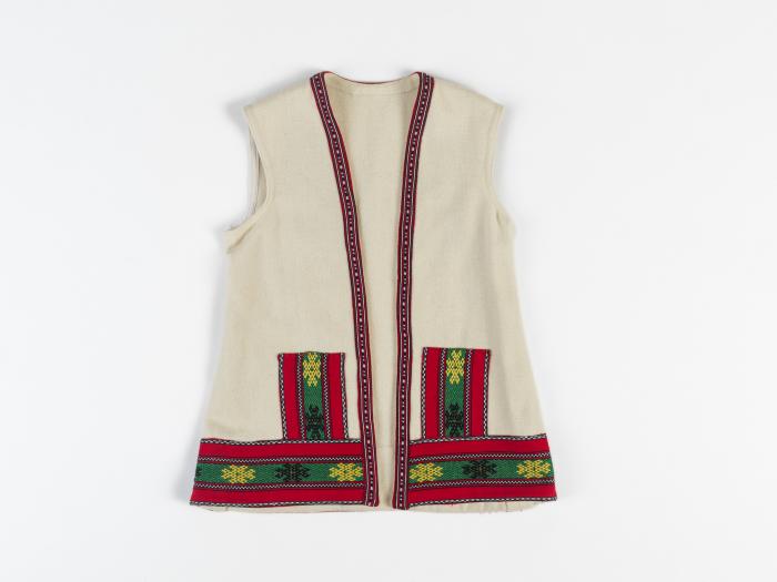 ΕΠΕΝΔΥΤΗΣ (ΣΑΓΙΑΣ) ΠΑΡΑΔΟΣΙΑΚΗΣ ΦΟΡΕΣΙΑΣ ΑΡΑΧΩΒΑΣ ΓΥΝΑΙΚΕΙΟΣ