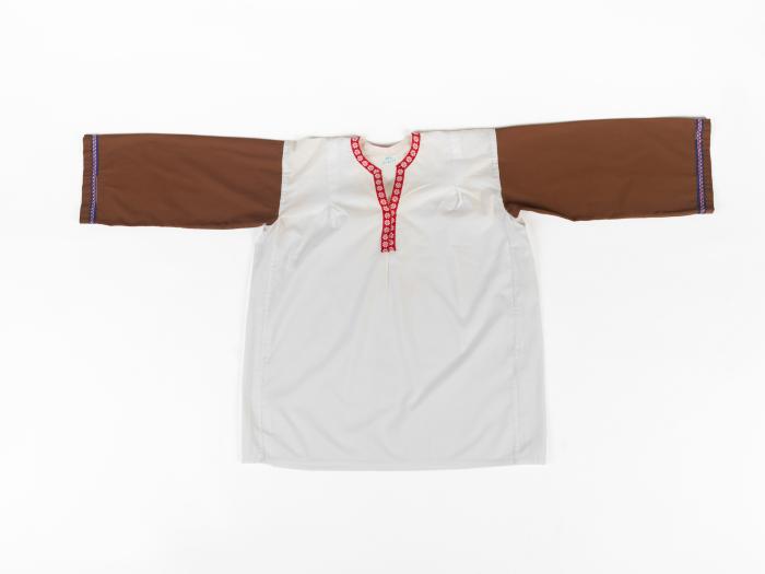 ΠΟΥΚΑΜΙΣΟ ΠΑΡΑΔΟΣΙΑΚΗΣ ΦΟΡΕΣΙΑΣ ΔΙΔΥΜΟΤΕΙΧΟΥ ΓΥΝΑΙΚΕΙΟ